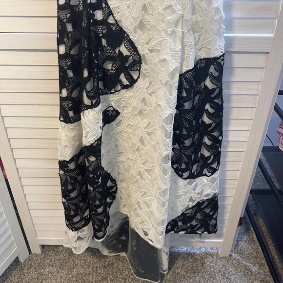Sachin & Babi RTW Spring 2016 Javonne Lace High Low Gown size 6 black/white - Picture 5 of 9